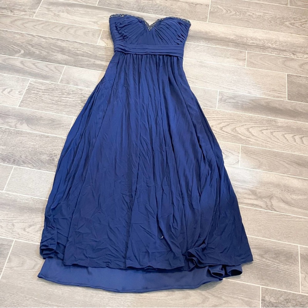 La femme strapless gown